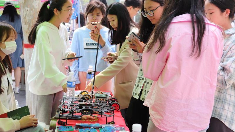 中小企业数字化转型的商业之路：挑战与机遇并存